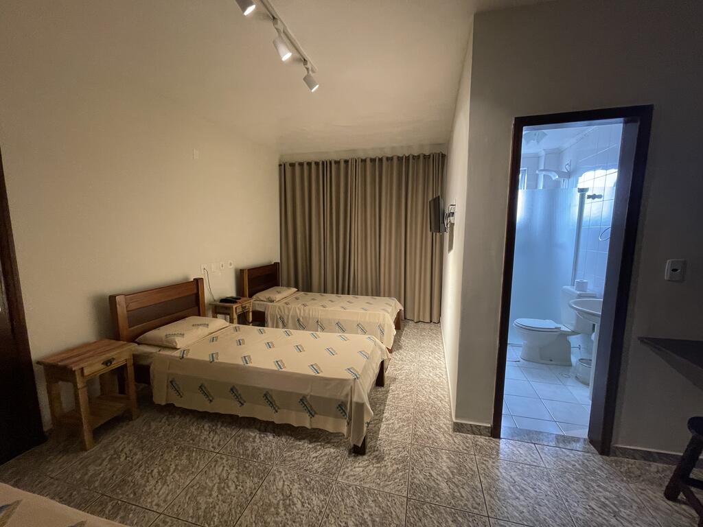 quarto hotel araguaia pg